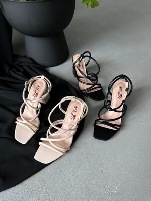 Босоніжки жіночі на каблуку з переплетінням, два кольори 2056-2057 фото