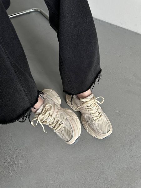 Кросівки на масивній підошві, 3 кольори 1143-1145 фото