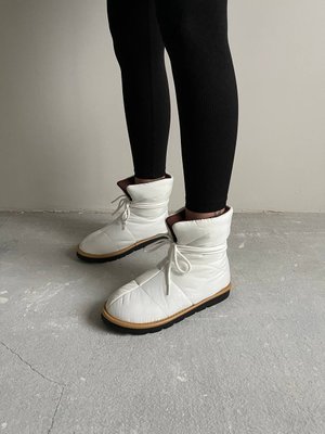 Дуті черевики жіночі білого кольору 764 фото